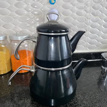 Kısa Sürede Paslanan Çaydanlık Sağlık Endişesi Yaratıyor