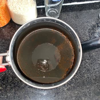 Kısa Sürede Paslanan Çaydanlık Sağlık Endişesi Yaratıyor