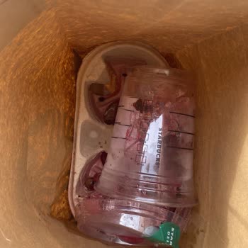 Siparişim Döküldü, Müşteri Hizmetleri Yetersiz Kaldı