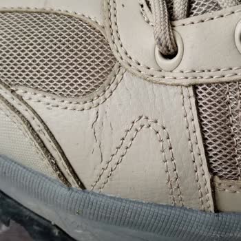 Skechers Bot Kısa Sürede Su Aldı Ve Dikişleri Açıldı