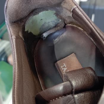 Ayakkabımın Yerine Eski Ürün Verdiler, Paramı Da İade Etmediler!