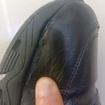 Derimod Ayakkabıda Kısa Garanti Süresi Ve Hızlı Deformasyon