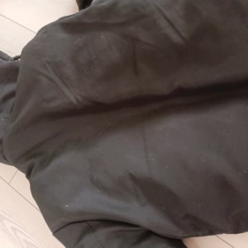 Dört Ayda Tüylenen Mont İçin Değişim Talebi