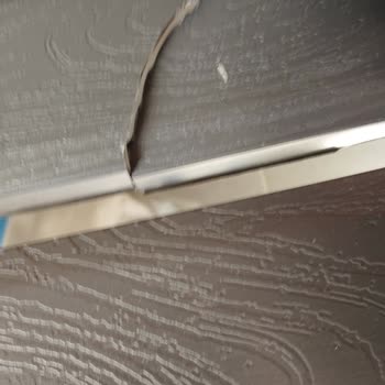 Hepsiburada Balkon Bankı Doğru Düzgün Kullanamadan Kırılmaya Başladı