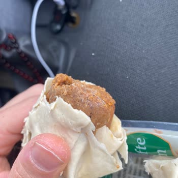 Aldığım Çiğ Köfte Küflü Çıktı, Sağlığım Tehlikeye Girdi