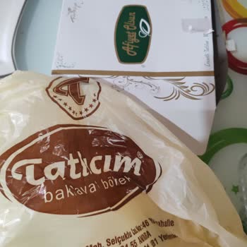 Tatlıcım (Yenimahalle) Börek Ve Simitlerin Tadı Bayat Ve Ekşi
