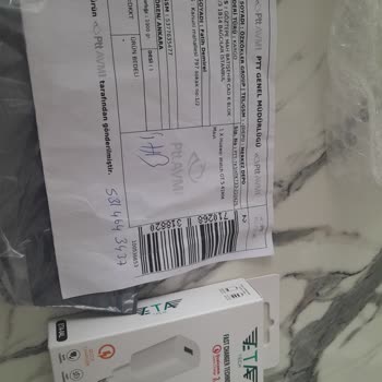 Siparişim Yanlış Gönderildi: Akıllı Saat Yerine Şarj Adaptörü Teslim Edildi