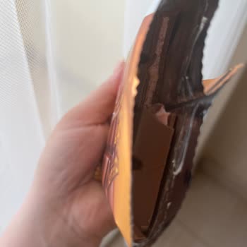 Aldığım Bademli Çikolatadan Çilek Milföy Çıktı