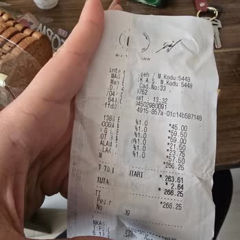 A101'den Aldığım Ürünler Küflü Ve Bozuk Çıktı Sağlığım Tehlikeye Girdi