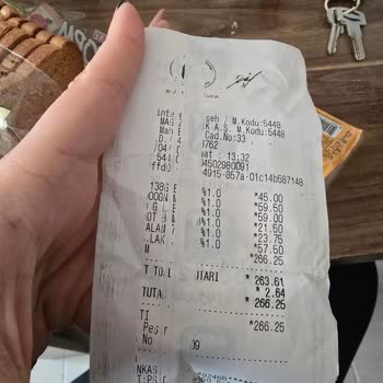 A101'den Aldığım Ürünler Küflü Ve Bozuk Çıktı Sağlığım Tehlikeye Girdi