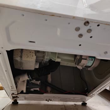 Garanti Süresi Dolmadan Paslanan Makine Ve Yetersiz Servis Desteği