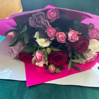 Sipariş Edilen Ve Teslim Edilen Çiçekler Arasındaki Fark İle Kurye Davranışı