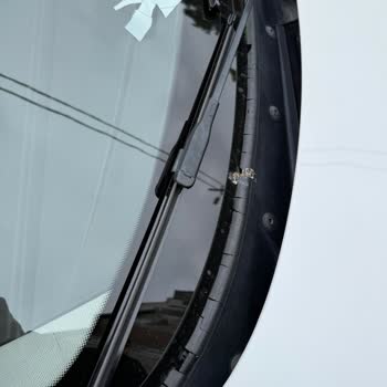 BMW F20 Silecek Izgara Fitili Kısa Sürede Yıprandı, Değişim Talebim Var