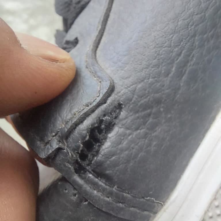 LCW'den Alınan Ayakkabı 1 Ayda Patladı, Mağduriyetimin Giderilmesini İstiyorum