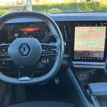 Renault Austral'da Güncelleme Ve E-Sim Sorunu