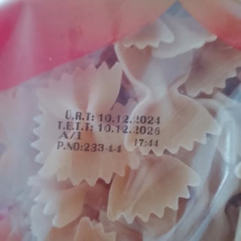 Makarnada Böcek Şoku Ve Sağlık Endişesi