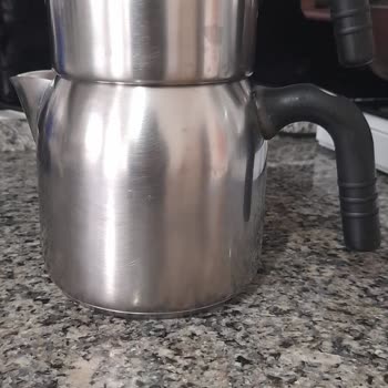 Korkmaz Çaydanlıkta Buhar Deliği Eksikliği Ciddi Yanığa Yol Açtı