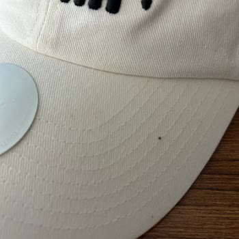 Aldığım Çocuk Şapkası Kirli Geldi, Müşteri Hizmetleri Çözüm Sunmadı