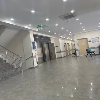 Randevu Saatinde Muayene Olamadan Uzun Süre Bekletildik