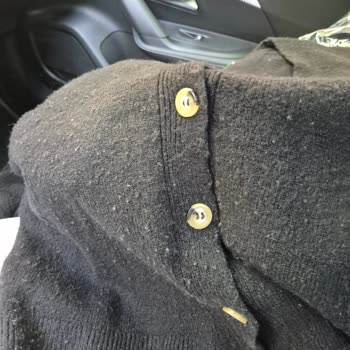 İpekyol Gömlek Ve Hırka Kısa Sürede Parçalandı Mağaza Çözüm Sunmadı