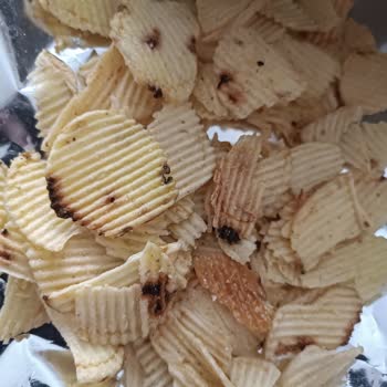 Cipslerdeki Siyah Lekeler Ve Yanık İzleri Can Sıkıyor