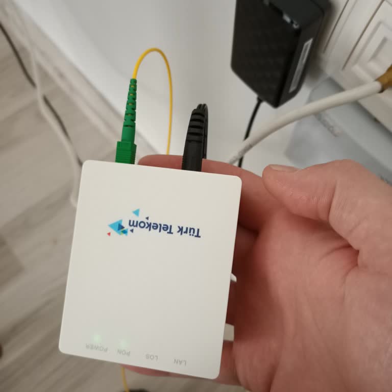 Superonline Modem Kurulumu İçin Haftalarca Bekledim Ekipten Hiçbir Geri Dönüş Alamadım