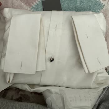 Kusurlu Ve Kullanılmış Gömlek Gönderildi: Hayal Kırıklığı Yaşadım