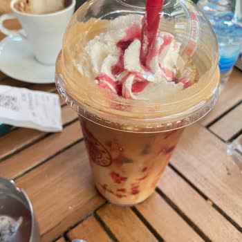 Vialand Kahve Dünyası'nda White Mocha Hayal Kırıklığı Ve Kötü Hizmet