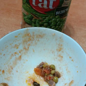 Tat Gıda Konserve Bezelyeden Böcek Çıkması Ve Güven Kaybı