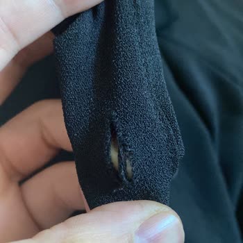 Yırtık Ve Etiketsiz Ürünlere Dalga Geçer Gibi Cevap Veriyorlar