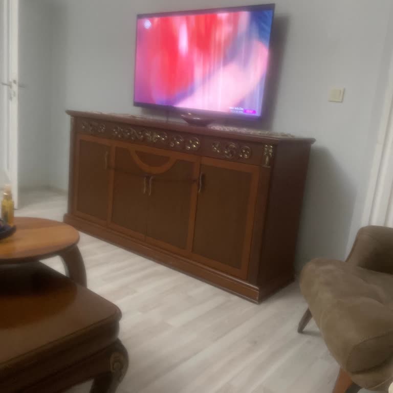 TCL TV'nin Kumandası Çalışmıyor, Müşteri Hizmetlerine Ulaşılamıyor