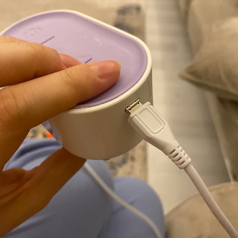 Lansinoh Göğüs Pompasının Şarj Yeri Kırıldı Kullanamıyorum