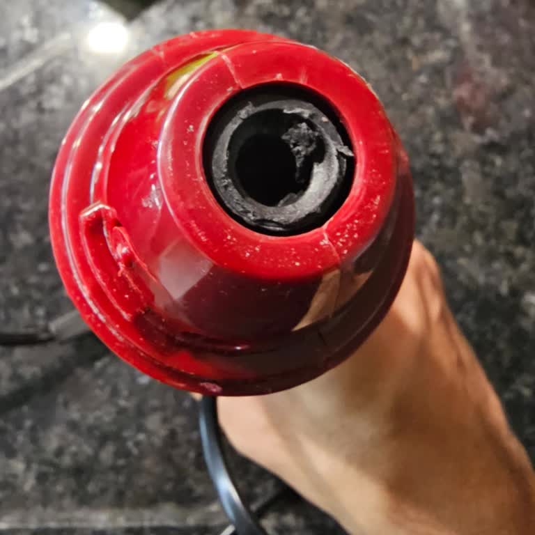 Yeni Blender Duman Çıkardı, Plastik Eriydi!