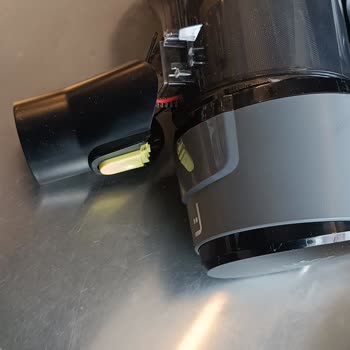 Yeni Alınan Süpürgenin Toz Haznesi Kısa Sürede Kırıldı