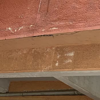 Yan Binadaki Hasarlar Nedeniyle Can Güvenliğim Tehlikede Endişeliyim