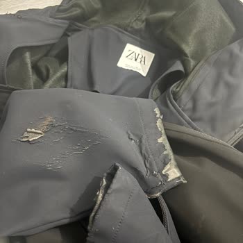 Zara'dan Aldığım Ürün Dolapta Kendiliğinden Çürüdü Mağaza Sorumluluk Almadı
