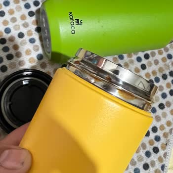 Karaca Termos Hem Koku Yapıyor Hem Paslandı