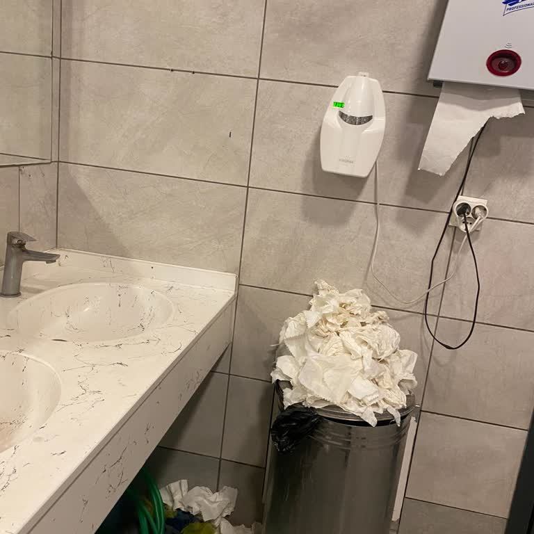 Köfteci Yusuf Çorum Şubesi'nde Hijyen Sorunu: Tuvaletler Kullanılamaz Durumda