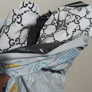 Yanlış Ürün Rengi Ve Cevapsız Müşteri Hizmeti