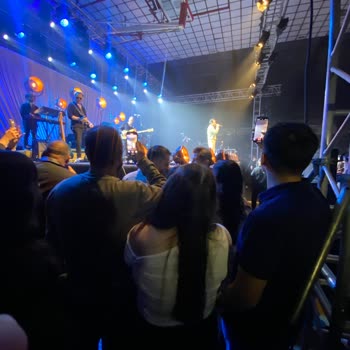 VIP Sahne Önü Biletine Rağmen Haksız Kalabalık Ve Mağduriyet