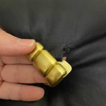 Mango Çantanın Metal Kısmında Kısa Sürede Ciddi Deformasyon Oluştu