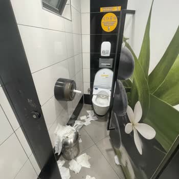 Opet İstasyonunda Gece Yaşanan Olumsuz Deneyim Ve Personel Tutumu