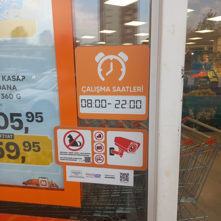 Migros'un Çalışma Saatleri Bilgilendirmesi Eksikliği Mağduriyet Yaratıyor
