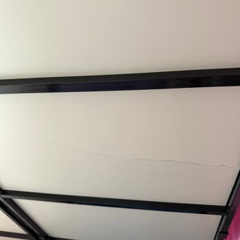 Doğtaş Yatak Bazası Çatladı, Servis Ve Çözüm Merkezi İlgisiz