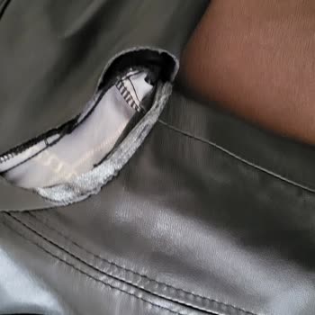 Derimod Deri Ceket 3. Giyişte Kolundan Yırtıldı, Hayal Kırıklığı Yaşadım