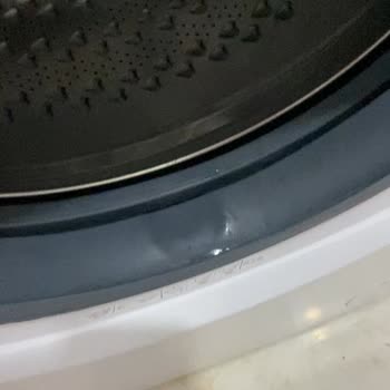 Yeni Alınan Çamaşır Makinesinin Islak Ve Kullanılmış Gelmesi Hayal Kırıklığı Yarattı