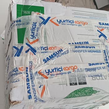 Parçalanmış Kağıt Paketleri Ve Düzensiz Kargolama Mağduriyeti