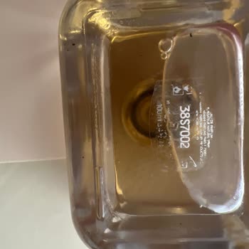 Satın Aldığım Parfüm Orijinal Değil Ve Şişesi Akıtıyor