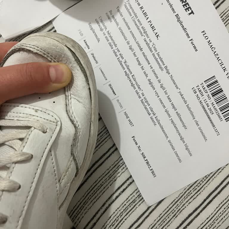 Reebok Ayakkabımın Açılması Garantiye Girmedi, Mağdur Edildim