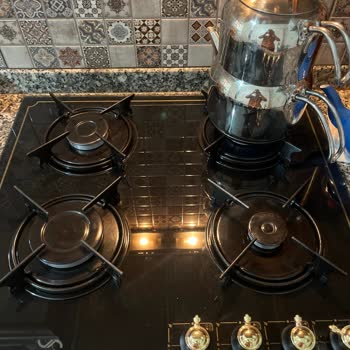 Tezgah Üstü Ocakta Aşınma Ve Servis İlgisizliği